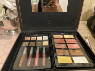 Make up box