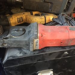 milwaukee angle drill