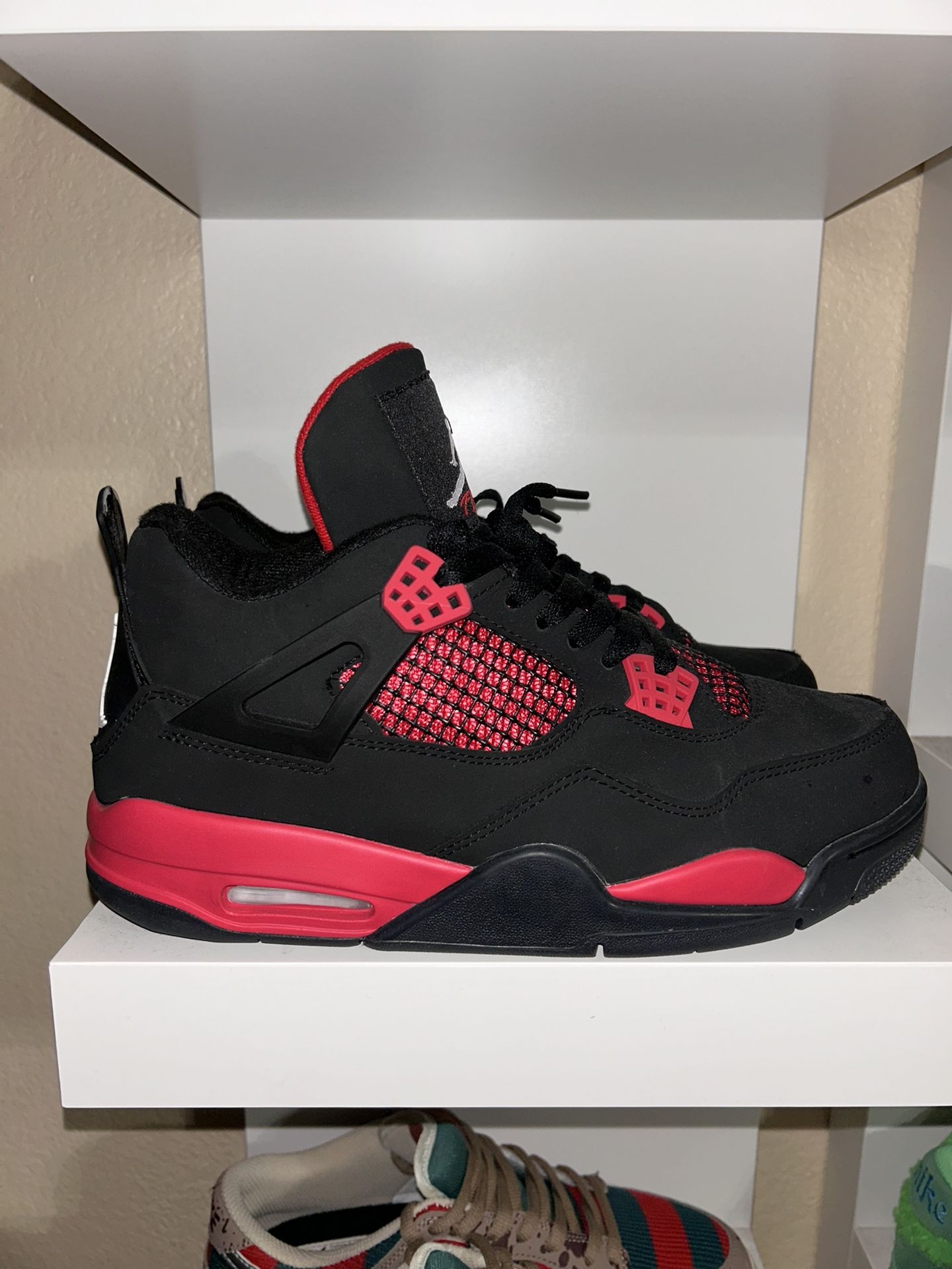 Jordan 4 Red Thunder