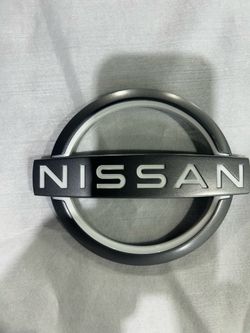 2022-2026 Nissan Frontier tailgate emblem OEM Used