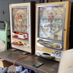 Vintage Japanese Pinball Machines 