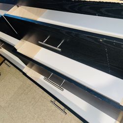 Portland 6 Drawer Double Dresser  Comes With The Mirror 