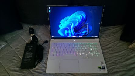 Lenovo Legion 7i (Core Ultra 9 275K/32GB RAM/1TB SSD/RTX 5070)