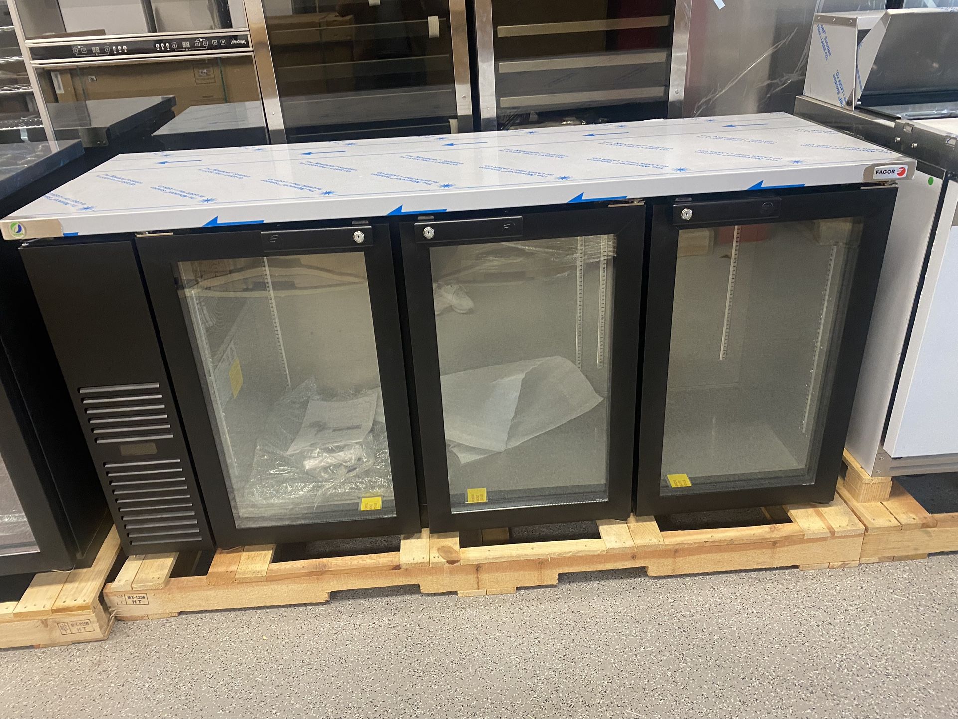 Bar Cooler 3 Glass Door