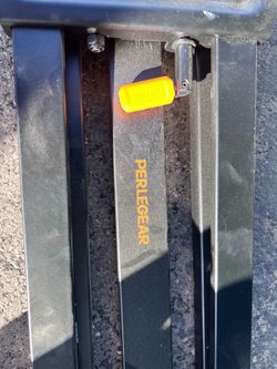 Tv mount