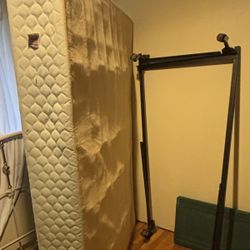 Metal Bed Frame - Queen/adjustable $20