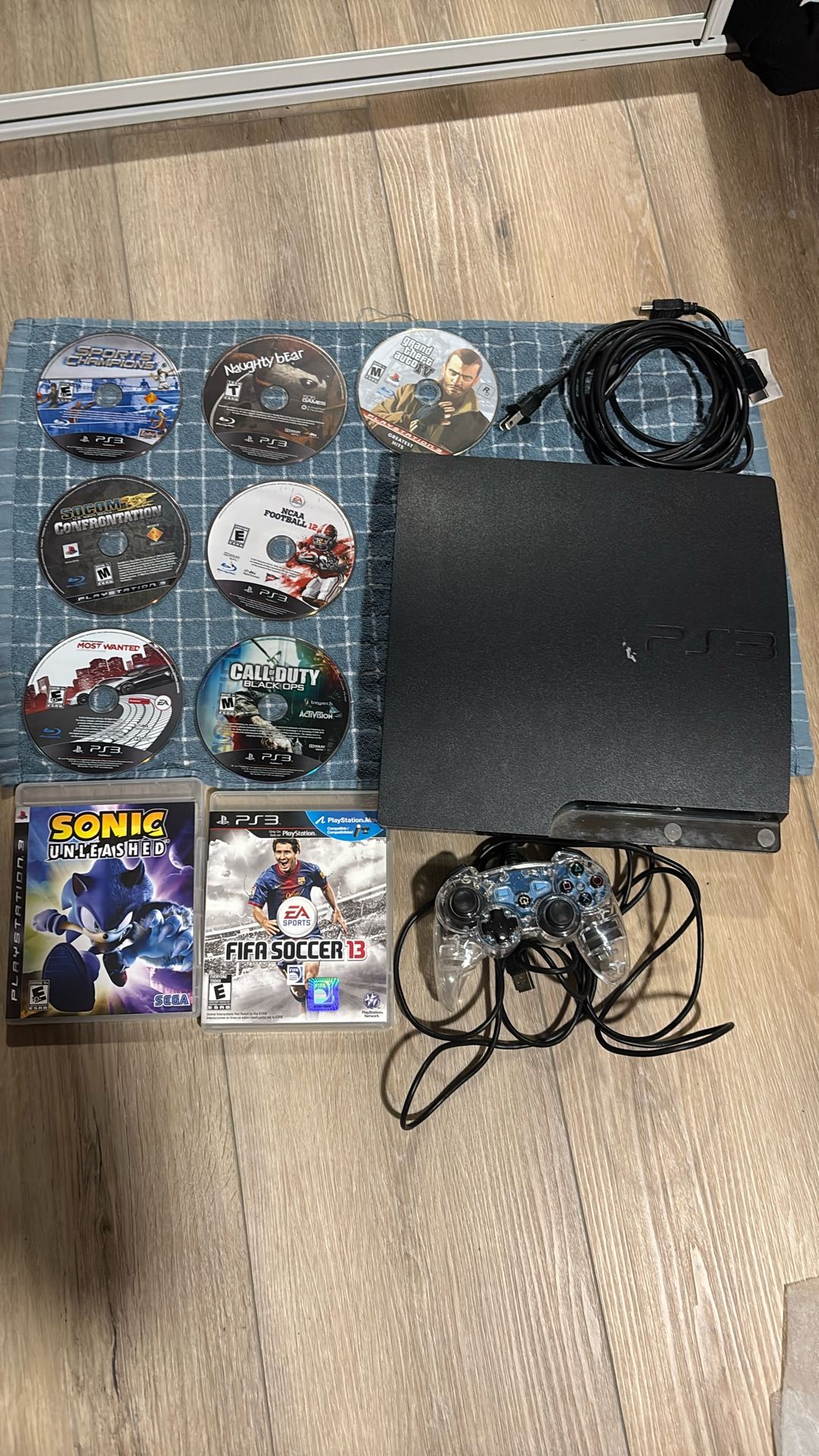 PS3 Slim With Accessories 