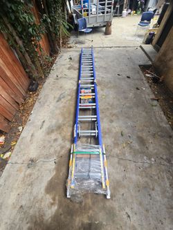 *NEW Werner 28ft Leveling Extension Ladder (delivery available🚚)