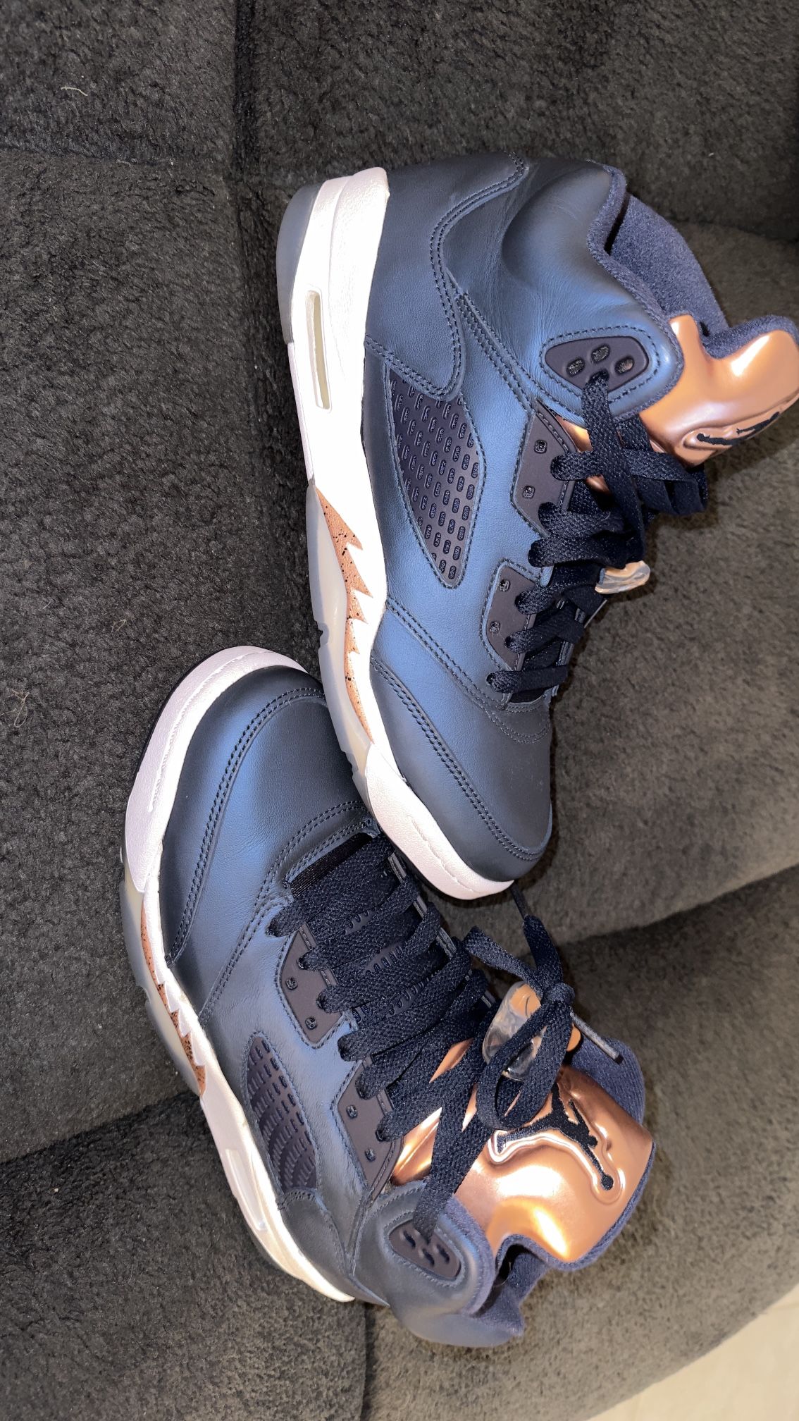 Air Jordan Retro Bronze Navy (unisex)
