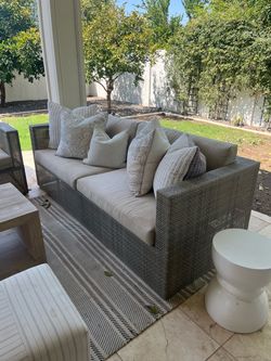 Living Spaces Patio Furniture Set