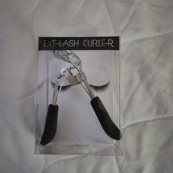 Brand New Eye Lash Curler - $1 