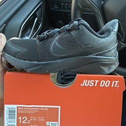 Boys 12c Nike shoes New 