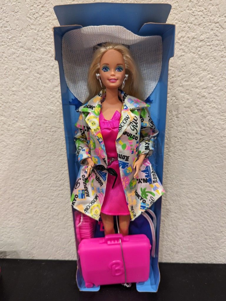 International Travel Barbie Doll Special Edition 1995 NIB 13912 Vintage Mattel Blonde
