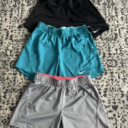 Women’s XS NIKE Shorts