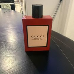 Women’s Perfume Gucci 