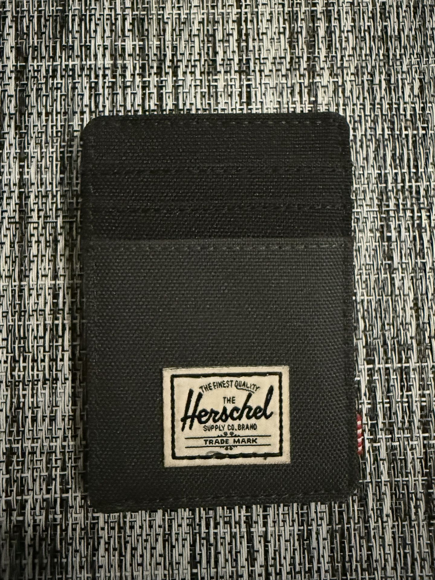 Herschel Men’s Wallet With Money Clip