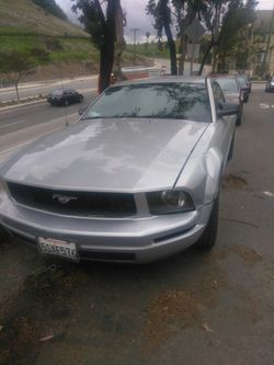 Ford mustang 2006 clean title 118