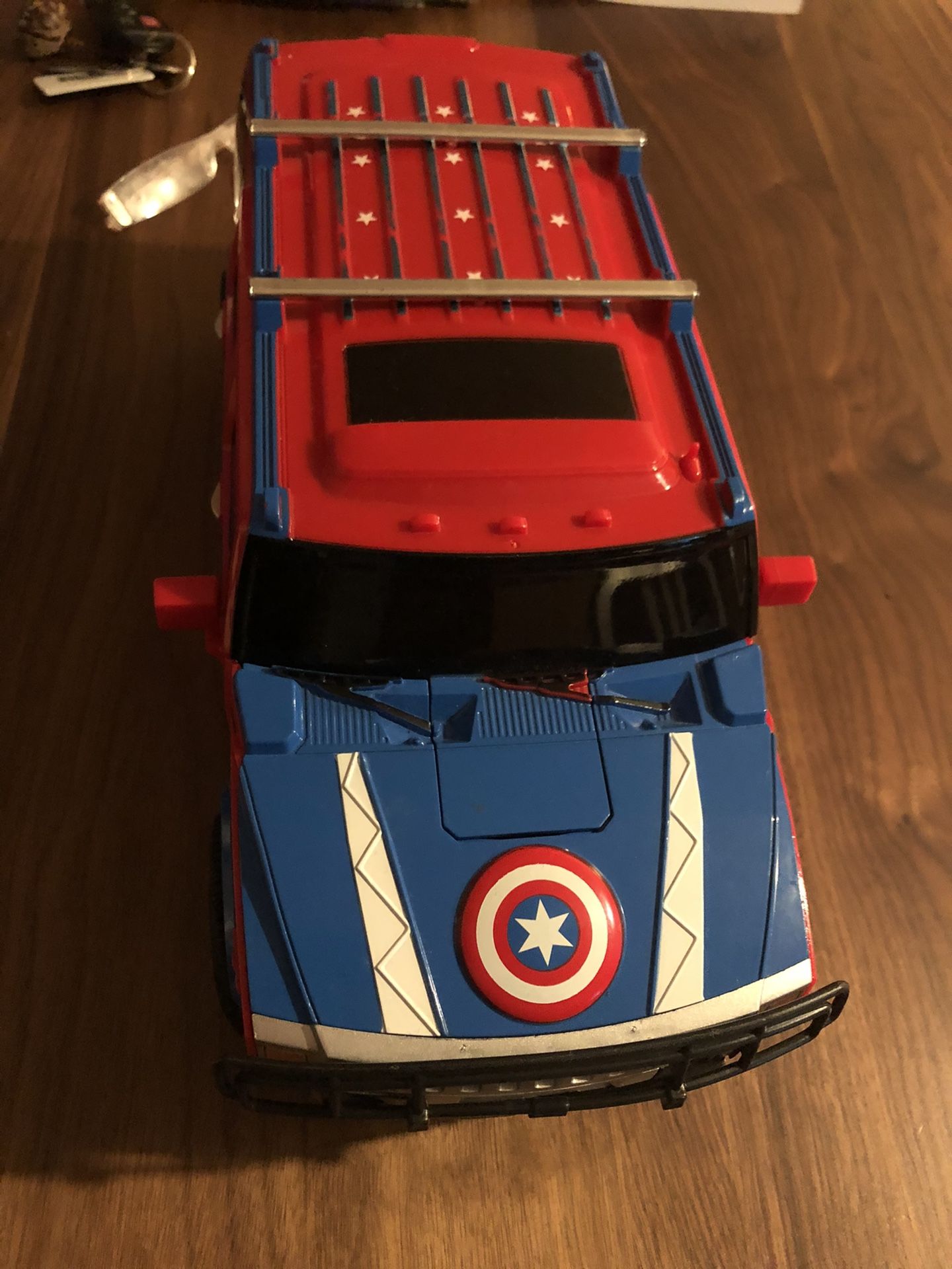 Captain America transform car