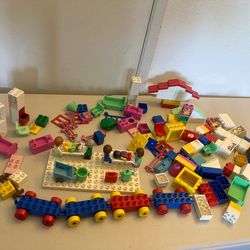 Assorted lego duplo