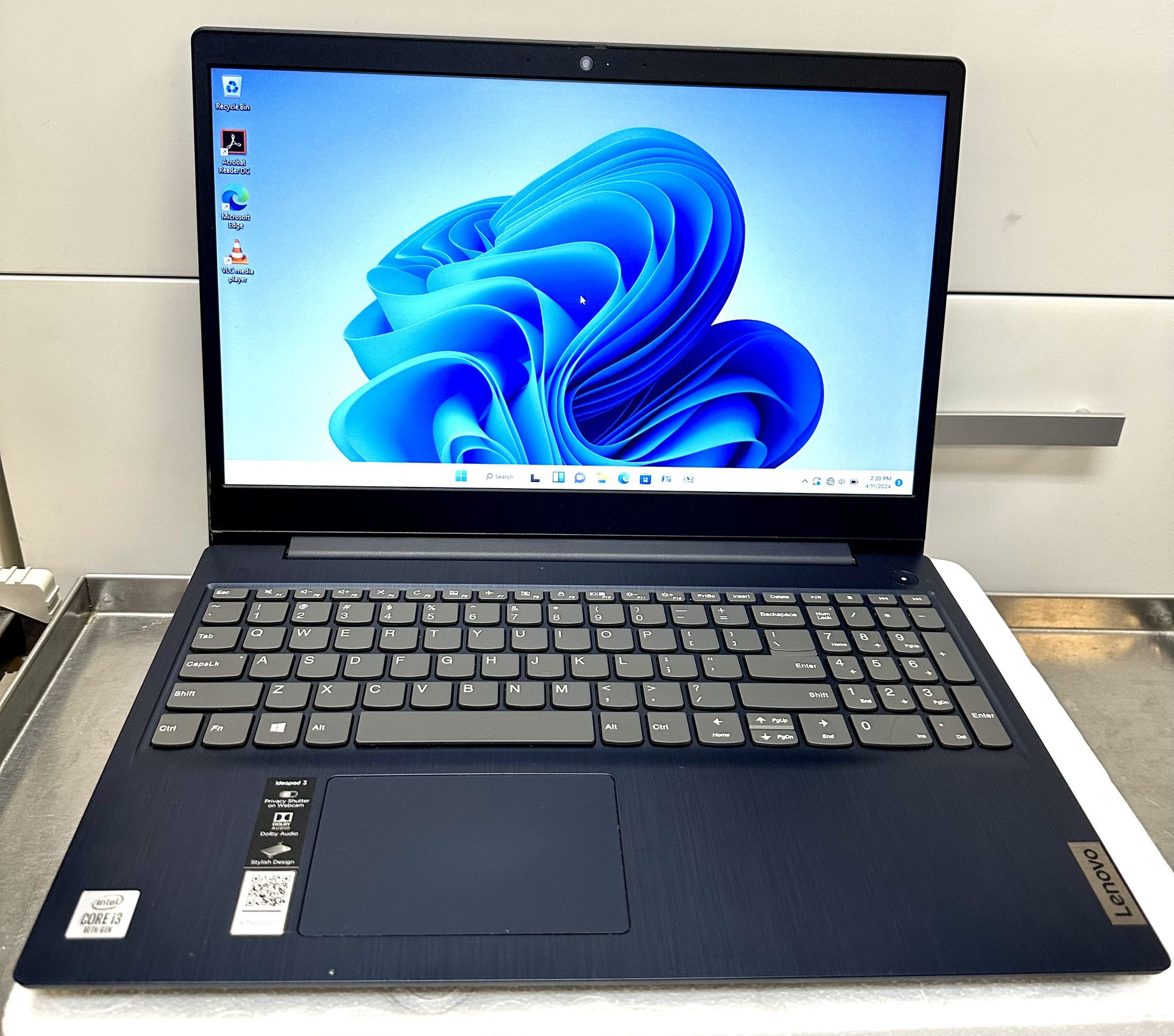 Excellent LENOVO LAPTOP IDEAPAD 3 i3 10th gen 8gb ram 256gb ssd- with charger.