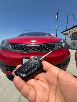 Llaves de autos / car keys and remotes