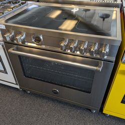 Bertazzoni Master Series MAST365INSXT
36 Inch Freestanding Induction Range