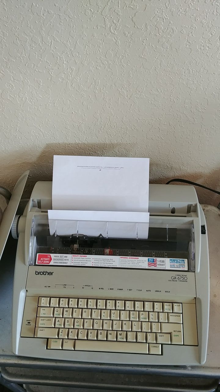 Brother GX6750 Electronic Typerwriter Excellent Condition