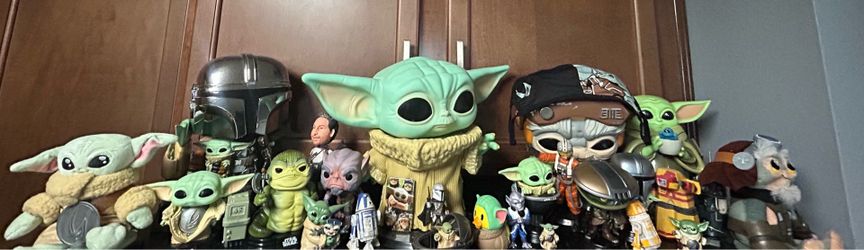 Disney Star Wars Mandalorian lot