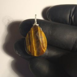 Natural Tiger Eye Pendant (925)