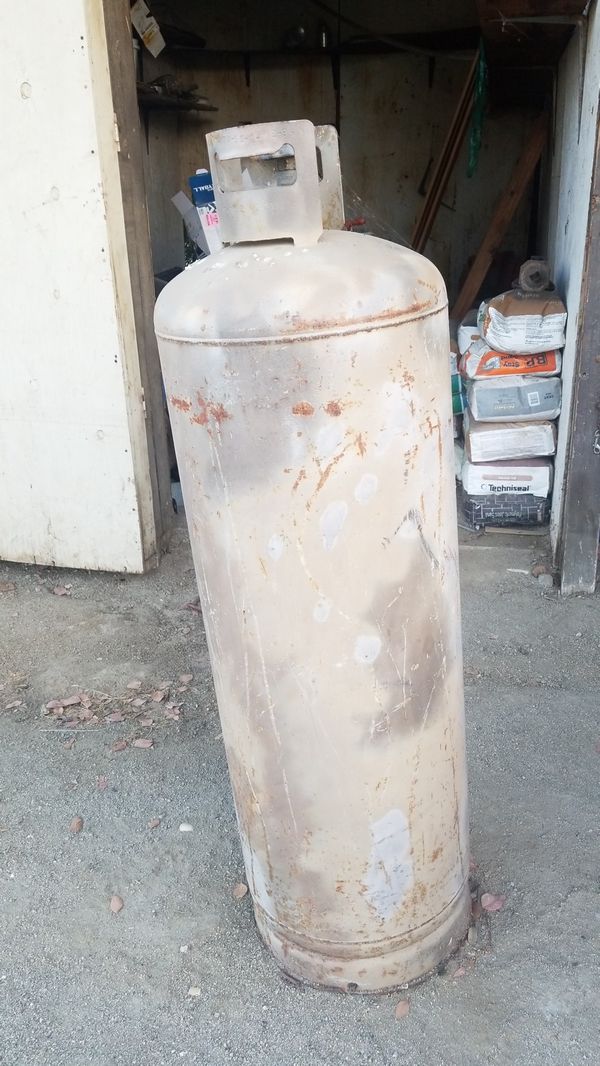 Propane tank 20 gallons for Sale in Perris, CA - OfferUp