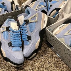 Jordan 4 University Blue 