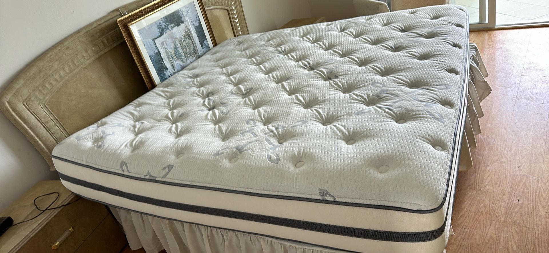 Mattress Night Tables 