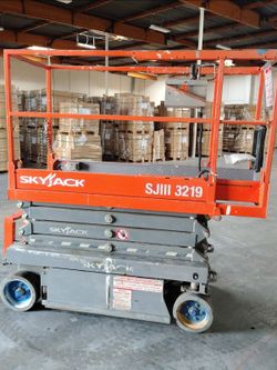 Scissor lifts & boomlifts