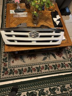 2004 2005 2006 Suzuki XL-7 Grand Vitara Front Upper Grill Grille WHITE OEM