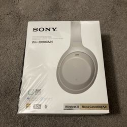 Sony XM4 Noise Cancelling Headphones Platinum Silver Brand New Sealed in Box