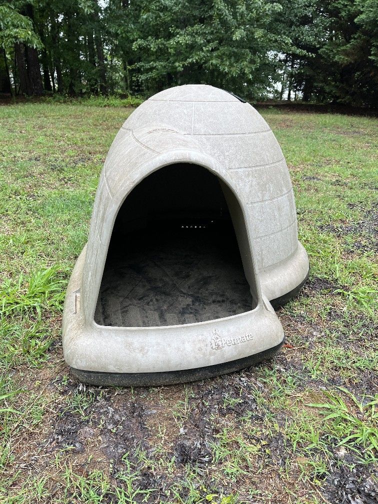 Dog Igloo House