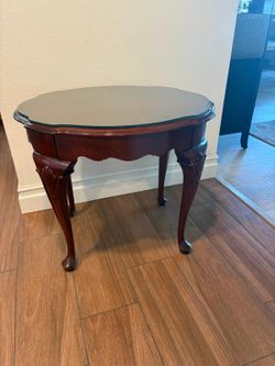 Queen Anne Cherry Wood Oval End Table by Ethan Allen