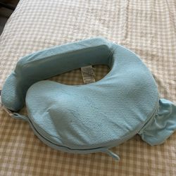 Brest friend nursing pillow