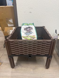 Raised Garden Bed with Legs