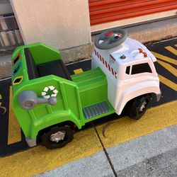 Kid Trax Real Rigs Toddler Recycling Truck Interactive Ride-On Toy, Kids Ages 1.5-4 Years