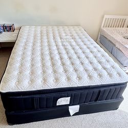 Queen Mattress with matching Box Spring