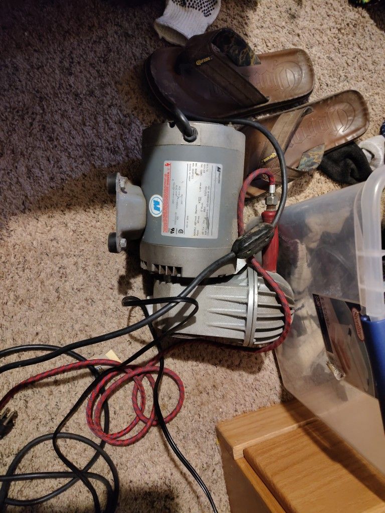 This Here Be Spray Paint Air Brush Thing