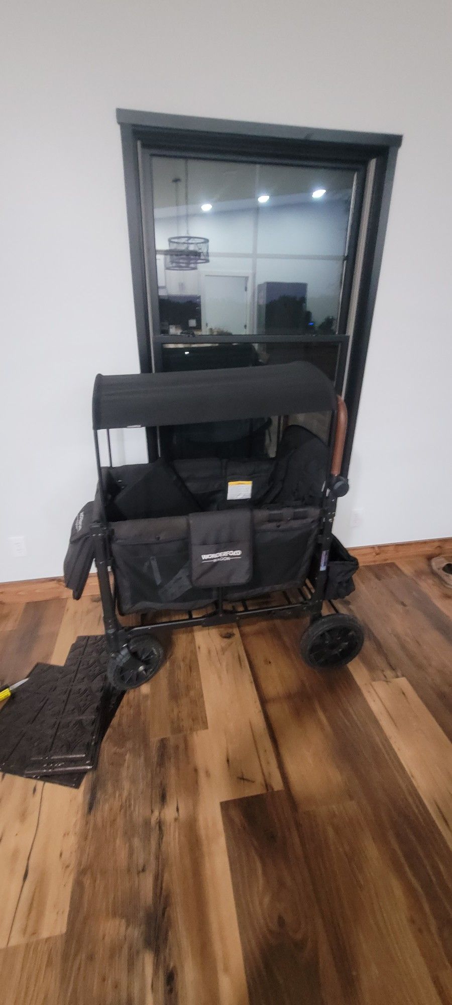 Wonder Fold Wagon 4 Seater With Canopy