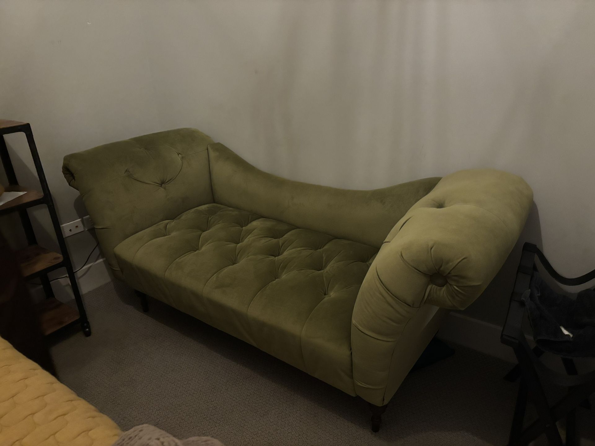 Kareem Upholstered Chaise Lounge