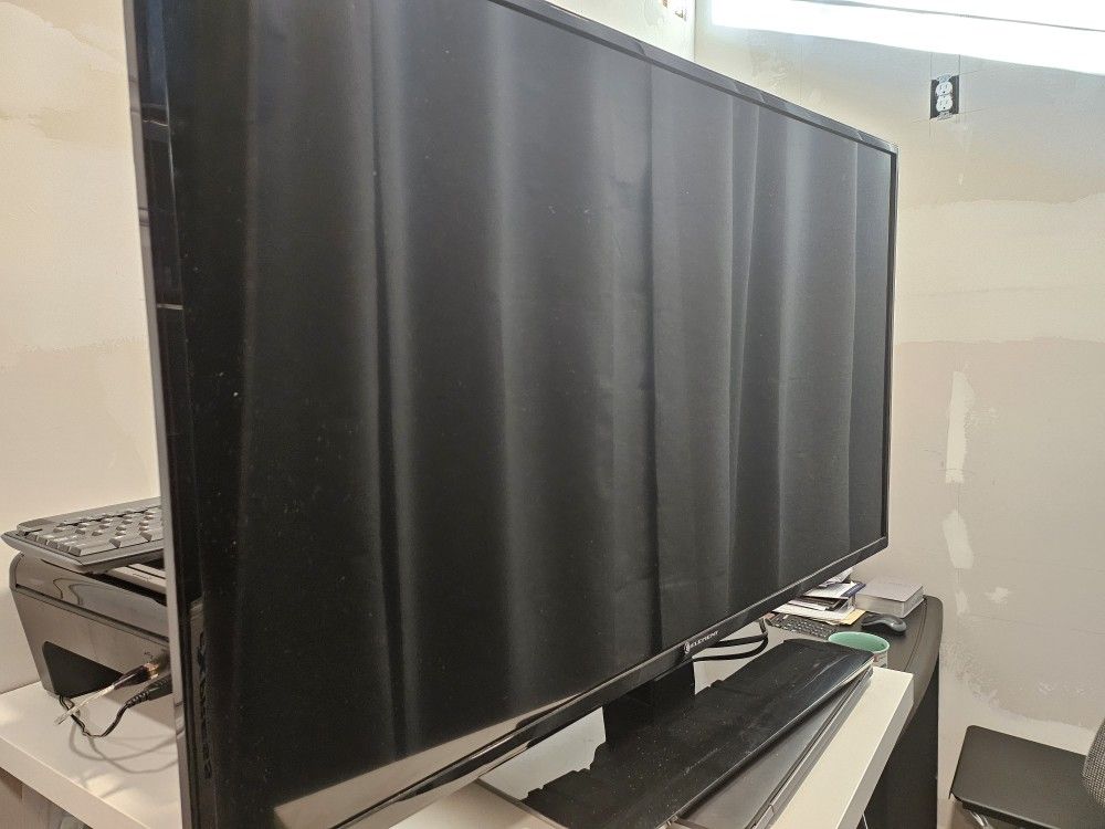 40 Inch Element Flat Screen Tv