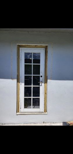 Puerta De Metal