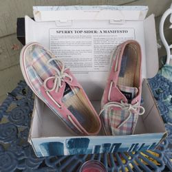 Sperry Boat Shoes 6.5