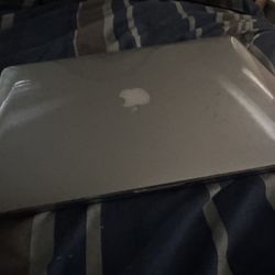 💻 MacBook Pro 15.4-inch (Retina, Mid 2015) – 16GB RAM / 512GB SSD / i7 / Low Battery Cycles + Warranty (Dec 2025)