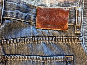 Jeans Mens 34 Tommy Bahama Classic Straight Mid Rise Medium Wash Denim Cotton