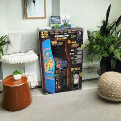 6538281 Arcade1up Class of 81 Deluxe Arcade game floor model 